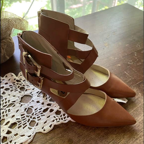 MICHAEL Michael Kors brown shoes, like new . Perfect condition size 8 - Picture 5 of 15